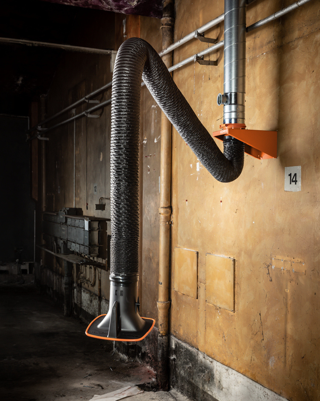 Exhaust Arms and Fans 